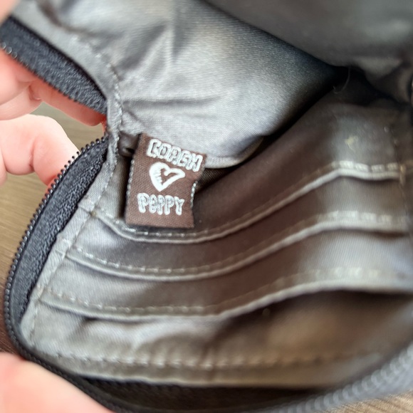 Coach Poppy-Chan Pepper Cell Wristlet (Japan Exclusive) 2009 - Picture 8 of 10